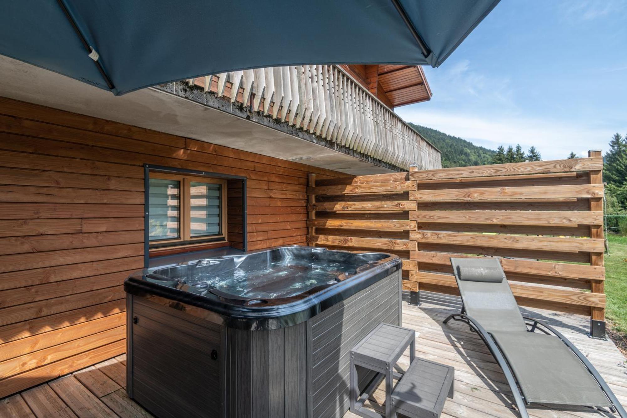 Chalets Du Bouchot & Jacuzzi Privatif Proximite Gerardmer & La Bresse Rochesson Eksteriør billede